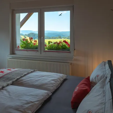 Ferienwohnung Fuchsbau Im Eg Des Ferienhauses Falkenhoehe Oberweißbach Extérieur photo