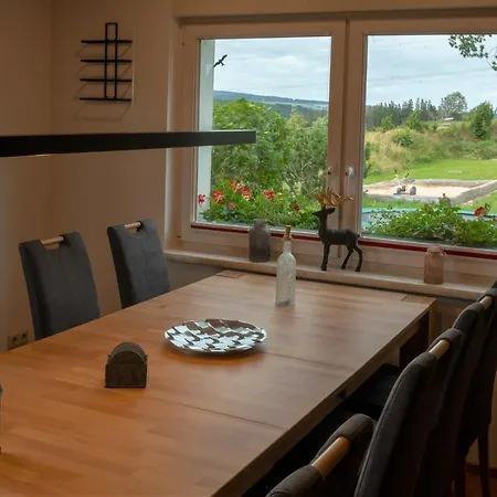 Ferienwohnung Fuchsbau Im Eg Des Ferienhauses Falkenhoehe Oberweißbach Extérieur photo