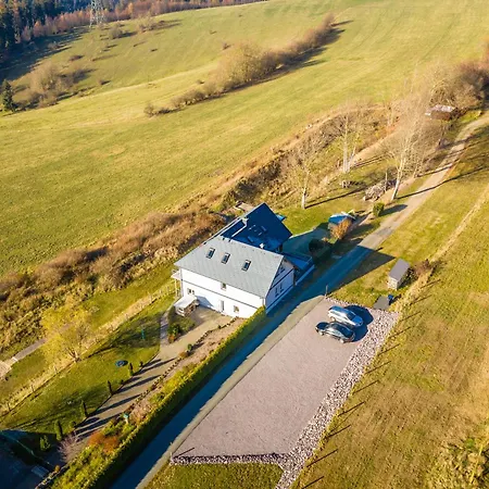 Ferienwohnung Fuchsbau Im Eg Des Ferienhauses Falkenhoehe Oberweißbach Extérieur photo
